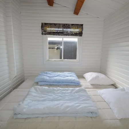 Two-bedroom Holiday In Karrebaksminde *